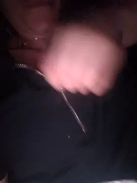 Snapshot of sara_41 chatting on 04/13/26, 09:41 sara 41 online show from 04/13/26, 09:41