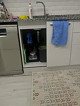 Snapshot of sara_41 chatting on 04/04/26, 05:19 sara 41 online show from 04/04/26, 05:19