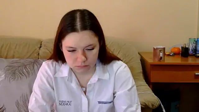 JessicaHolland1 online show from 04/20/26, 08:17