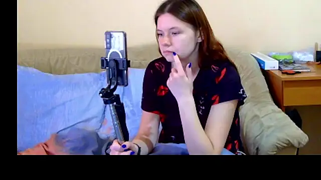 JessicaHolland1 online show from 04/07/26, 06:37