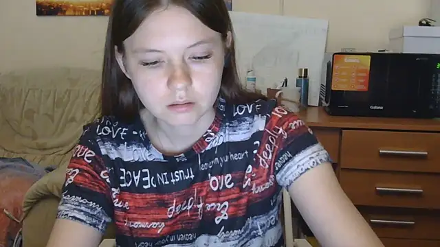 JessicaHolland1 online show from 06/11/26, 06:49