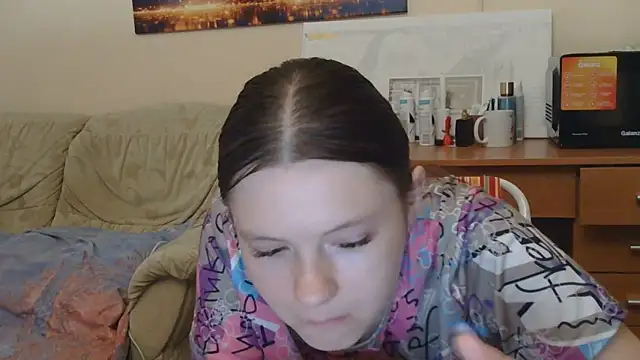 JessicaHolland1 online show from 06/14/26, 05:36
