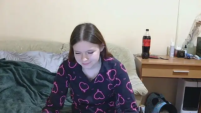 JessicaHolland1 online show from 04/26/26, 08:06