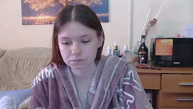 JessicaHolland1 online show from 05/19/26, 05:25