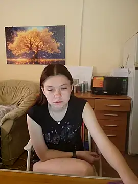 JessicaHolland1 online show from 06/17/26, 06:02
