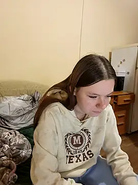 JessicaHolland1 online show from 04/24/26, 05:26