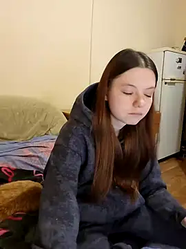 JessicaHolland1 online show from 04/14/26, 04:12