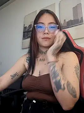 cute mara online show from 04/02/26, 08:48