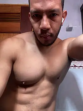 Snapshot of georgeholl chatting on 04/07/26, 03:47 georgeholl online show from 04/07/26, 03:47