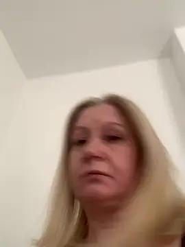 MilaLila204 online show from 04/19/26, 02:29