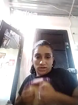 Snapshot of vegonicarouge chatting on 04/04/26, 09:10 vegonicarouge online show from 04/04/26, 09:10