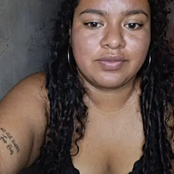 Snapshot of Curlysexy22 chatting on 04/03/26, 08:32 Curlysexy22 online show from 04/03/26, 08:32