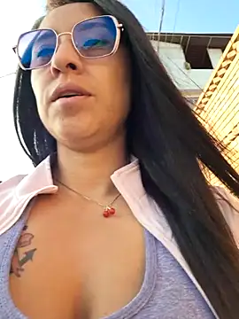 Snapshot of VALERY-94 chatting on 04/04/26, 12:01 VALERY-94 online show from 04/04/26, 12:01