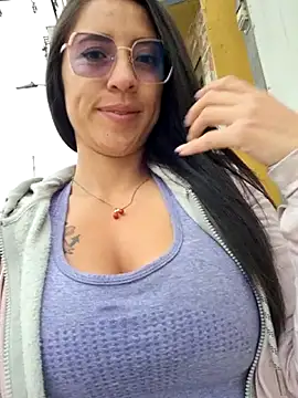 Snapshot of VALERY-94 chatting on 04/09/26, 12:11 VALERY-94 online show from 04/09/26, 12:11