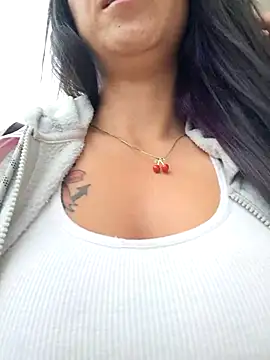 Snapshot of VALERY-94 chatting on 04/08/26, 12:06 VALERY-94 online show from 04/08/26, 12:06