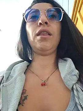 Snapshot of VALERY-94 chatting on 04/07/26, 12:07 VALERY-94 online show from 04/07/26, 12:07