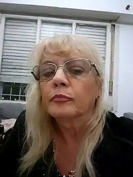 Snapshot of MatureElegantWidow chatting on 04/11/26, 11:08 MatureElegantWidow online show from 04/11/26, 11:08