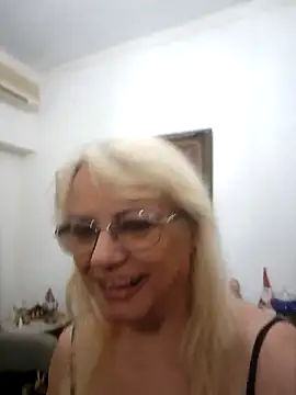 MatureElegantWidow online show from 05/03/26, 11:19