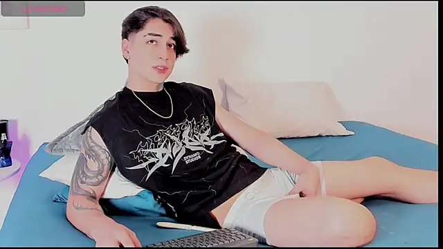 Snapshot of Thiago_angel chatting on 05/10/26, 05:11 Thiago angel online show from 05/10/26, 05:11