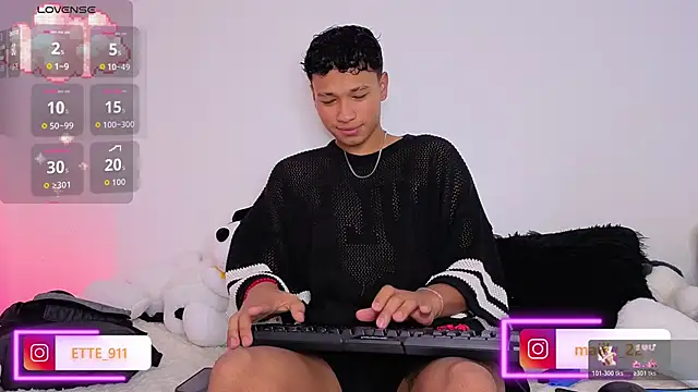 ETTE MOON online show from 05/01/26, 10:48