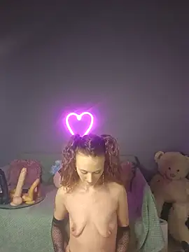 Snapshot of Bea_doll chatting on 04/06/26, 09:49 Bea doll online show from 04/06/26, 09:49