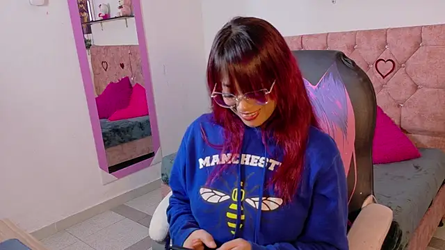 JessikaRabbiit online show from 04/21/26, 03:13