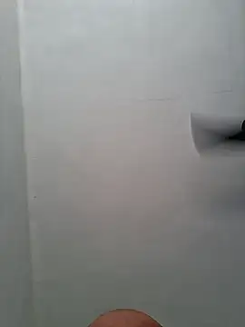 Snapshot of julenvcia chatting on 08/02/26, 06:27 julenvcia online show from 08/02/26, 06:27