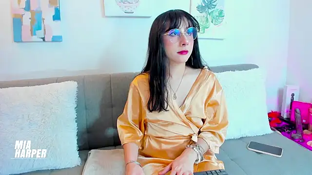 Miaa HarperX  online show from 05/06/26, 02:37