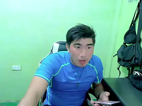 Snapshot of Hunkfireman chatting on 06/15/26, 01:17 Hunkfireman online show from 06/15/26, 01:17
