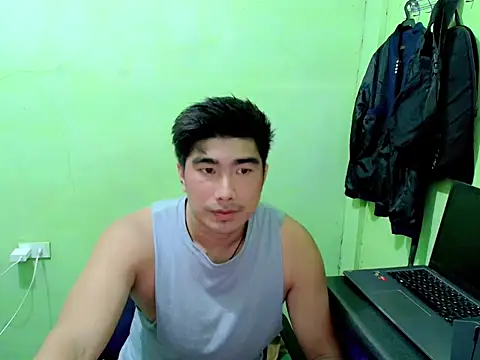 Snapshot of Hunkfireman chatting on 04/10/26, 01:12 Hunkfireman online show from 04/10/26, 01:12