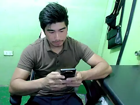 Snapshot of Hunkfireman chatting on 06/28/26, 01:34 Hunkfireman online show from 06/28/26, 01:34