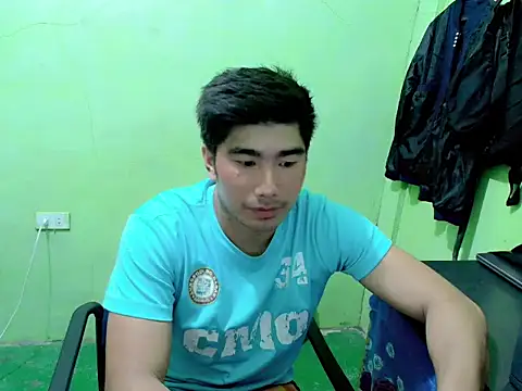 Snapshot of Hunkfireman chatting on 04/11/26, 11:47 Hunkfireman online show from 04/11/26, 11:47