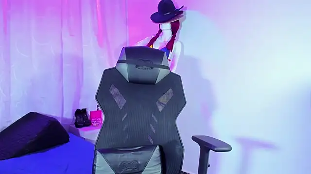 bunnykat  online show from 05/14/26, 09:28