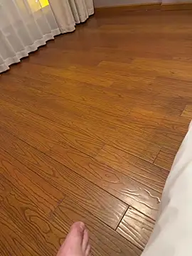 L7D8521 online show from 04/06/26, 01:23