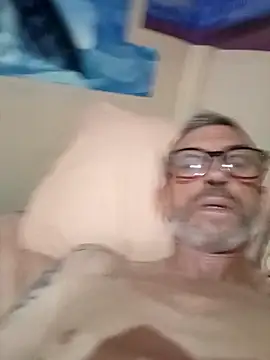 chris-sbh11 online show from 04/03/26, 07:53