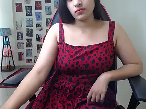 Snapshot of Kinky_babyy chatting on 04/06/26, 06:25 Kinky babyy online show from 04/06/26, 06:25