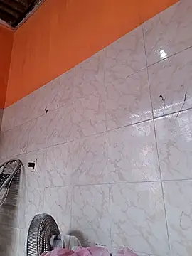 bbzinhas26 online show from 04/12/26, 02:31