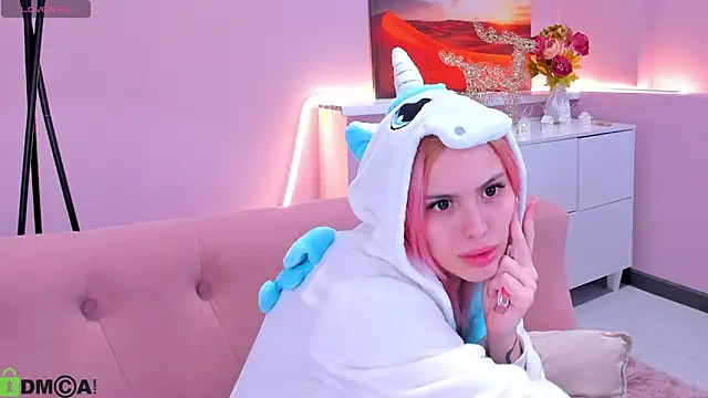 Snapshot of Hannah_Mc_kay chatting on 04/15/26, 01:26 Hannah Mc kay online show from 04/15/26, 01:26