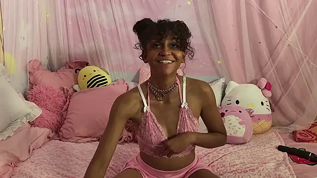 mia hart online show from 05/15/26, 09:35