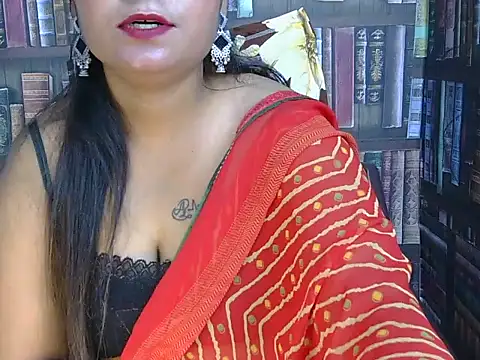 velvet-charmm online show from 04/10/26, 05:58