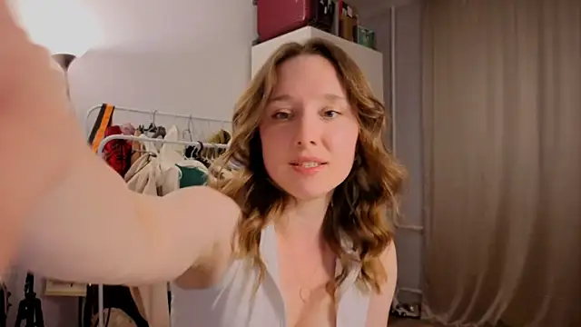 hunny ines online show from 05/22/26, 05:11