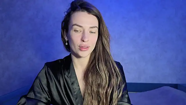 Kira  love1 online show from 05/02/26, 08:41