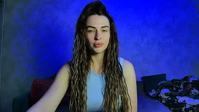 Kira  love1 online show from 04/27/26, 12:47