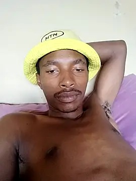 Snapshot of alphamale25 chatting on 04/07/26, 10:50 alphamale25 online show from 04/07/26, 10:50