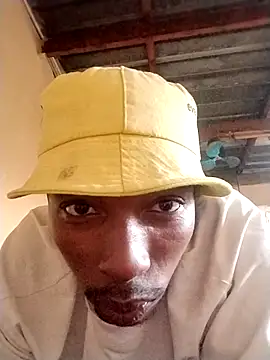 Snapshot of alphamale25 chatting on 04/04/26, 03:40 alphamale25 online show from 04/04/26, 03:40