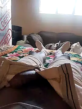 Snapshot of alphamale25 chatting on 04/06/26, 10:27 alphamale25 online show from 04/06/26, 10:27