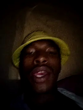 Snapshot of alphamale25 chatting on 04/05/26, 06:36 alphamale25 online show from 04/05/26, 06:36