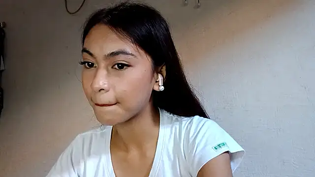 RosalindBrugler online show from 04/09/26, 11:11