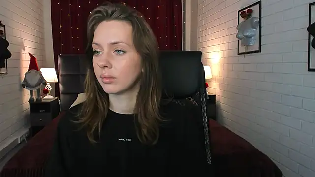MeganClapp online show from 04/22/26, 05:14