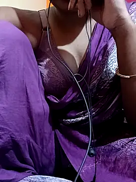 Hot-Kareena online show from 04/09/26, 06:36